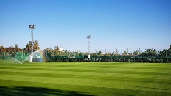El Yeclano jugará en Marbella sobre una auténtica alfombra y con las medidas recomendadas por FIFA; 105 X 68