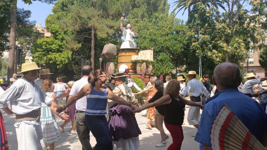 Vino y folclore protagonizan las primeras citas en las Fiestas de Jumilla