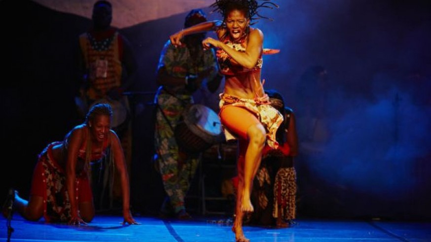 FESTIVALES DE VERANO. Festival de Folklore del Mediterráneo