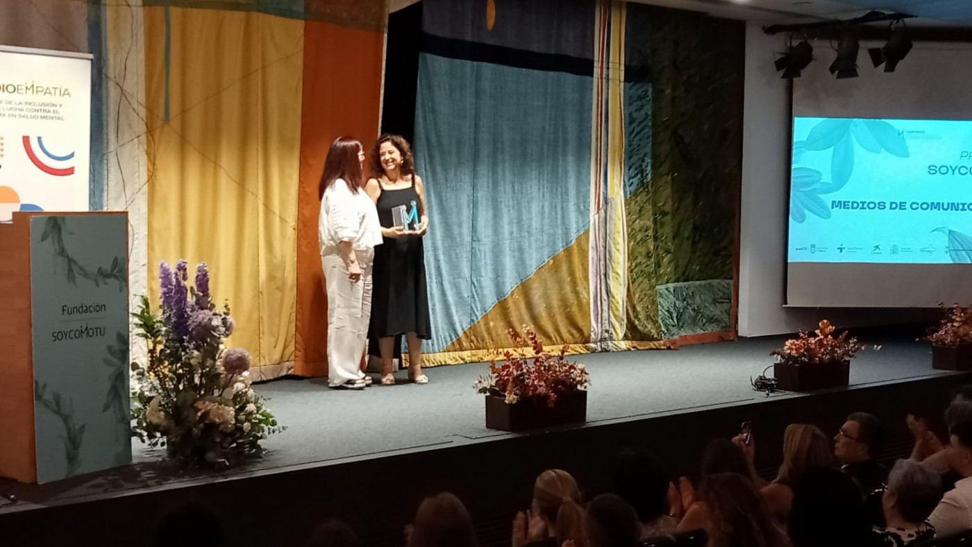La fundación SOYCOMOTU premia a Marta Ferrero, jefa de programas de Onda Regional