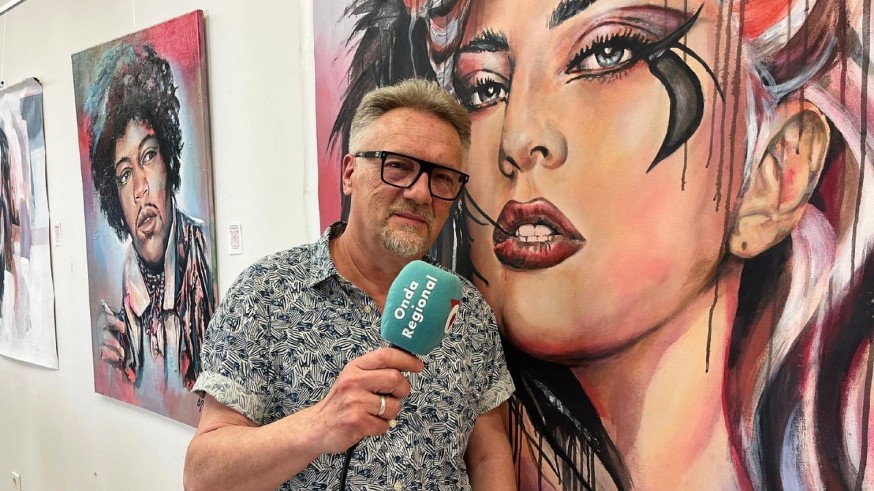 Cieza. Con Claudio Caballero hablamos de la exposición 'Art and Music' con 12 retratos de músicos del pintor Andrés López