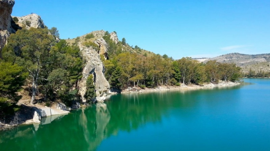 Rescatado el cuerpo sin vida de un bañista en el Embalse de La Cierva