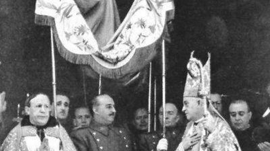 VIVA LA RADIO. La Almudena no puede convertirse en santo sepulcro del dictador, prolongando la legimitación de Franco