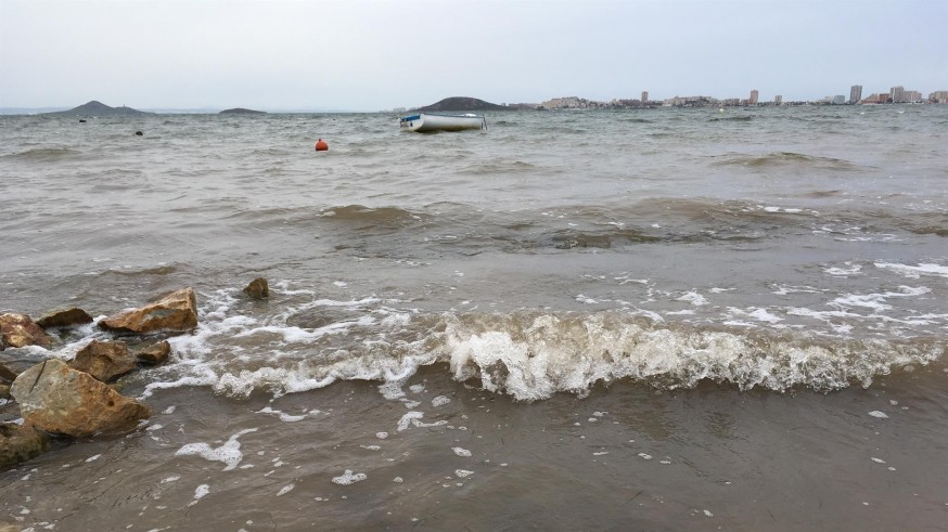 El Mar Menor recibió 3.580 toneladas de nitratos y 19,7 de fosfatos en 2022, según el Ministerio
