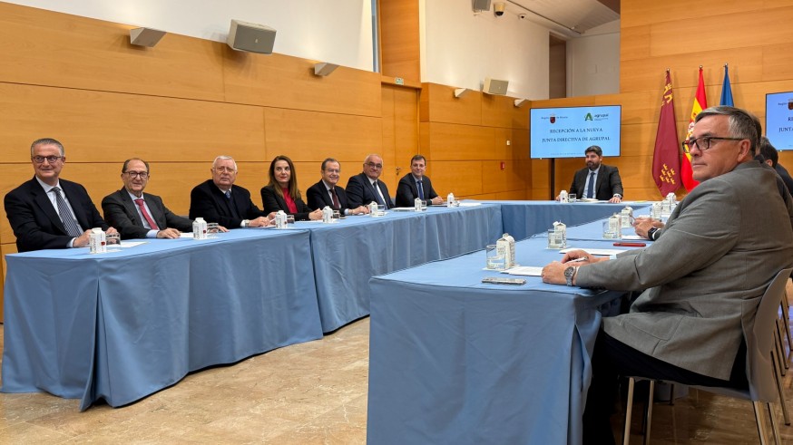 La industria alimentaria murciana reclama suelo industrial y refuerzo eléctrico para seguir creciendo