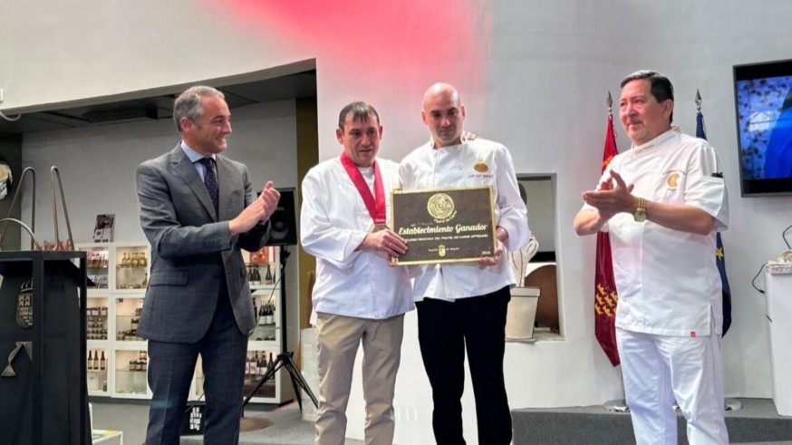 Artesanos de Murcia. José Antonio, ganador del Concurso Regional del Pastel de Carne Artesano