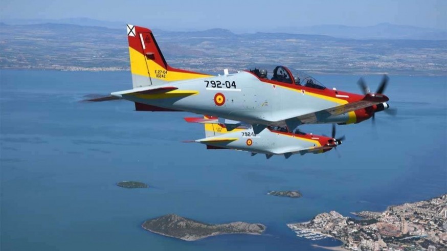 La AGA denuncia deslumbramientos con punteros láser dirigidos a aeronaves militares