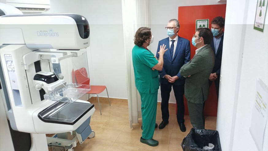 El hospital Rafael Méndez de Lorca incrementa la cirugía de tumor de mama un 30% el último año