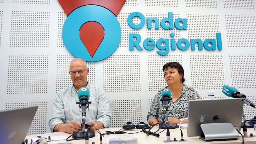 En esta Mesa de análisis hablamos con los politólogos Jesús Sánchez y Lola Ferre de la polémica en Alpedrete o las elecciones en Cataluña