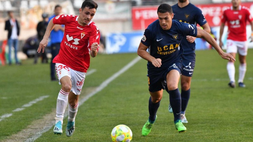 El Real Murcia vence 3-1 al UCAM Murcia en el derbi