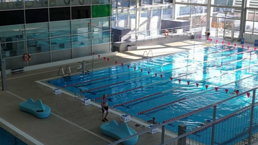 En la UCI una niña de 5 años con síndrome de inmersión tras ser rescatada en la piscina de La Flota en Murcia