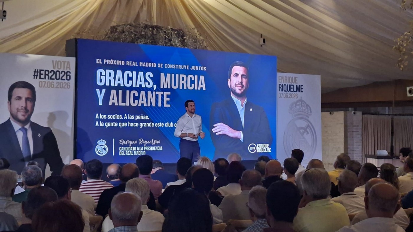 Enrique Riquelme pide el voto en Murcia para ser presidente del Real Madrid