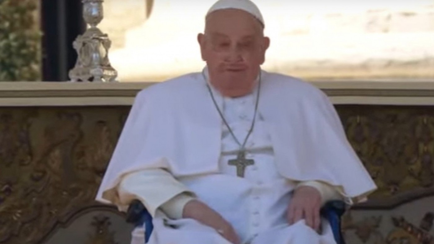 El Papa Francisco reaparece en la Plaza de San Pedro 