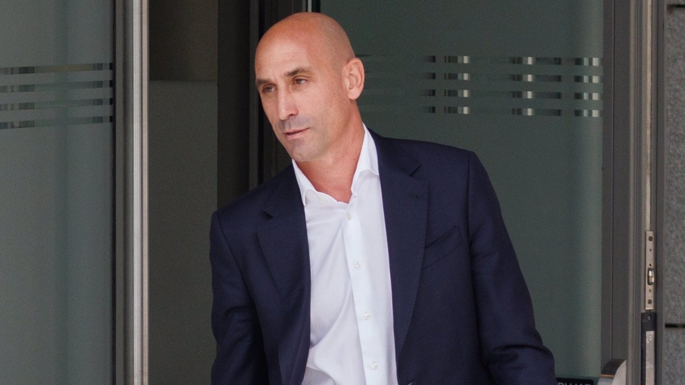 Fiscalía pide 2 años y 6 meses de cárcel para Rubiales por el beso y presuntas coacciones a Jenni Hermoso