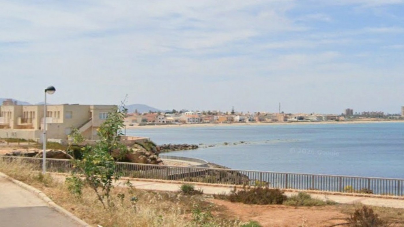 Aparece un cuerpo en avanzado estado de descomposición en la playa de Levante de Cabo de Palos 