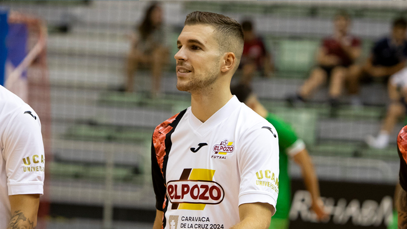 Alberto García: "Josan es como un padre futbolístico para mí"