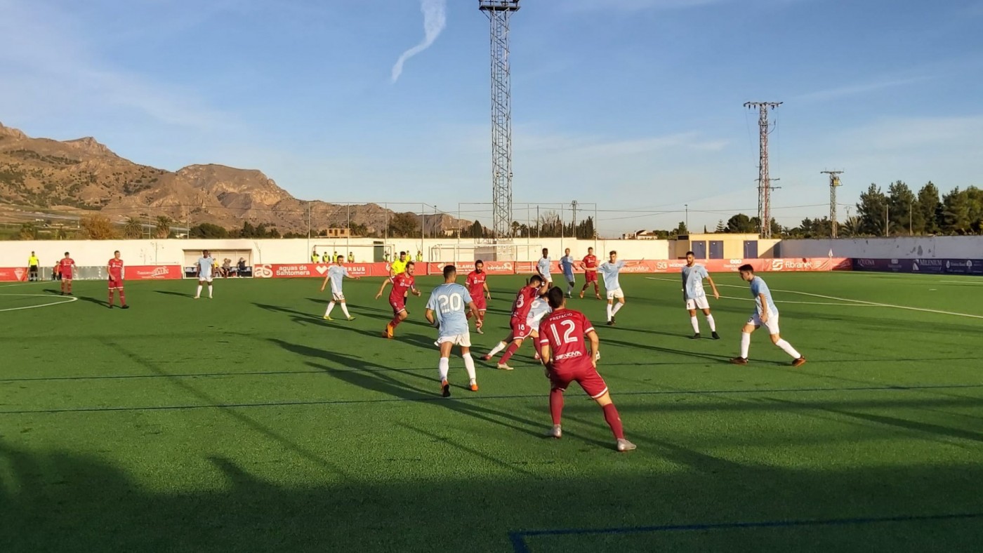 El Racing Murcia vence 1-0 Ciudad de Murcia y se pone líder