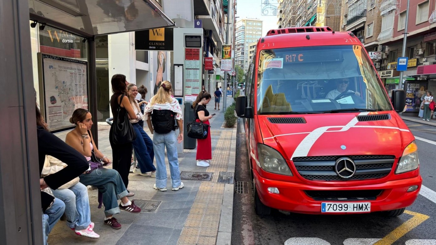 Desconvocada la huelga del transporte público en la Región tras un acuerdo salarial
