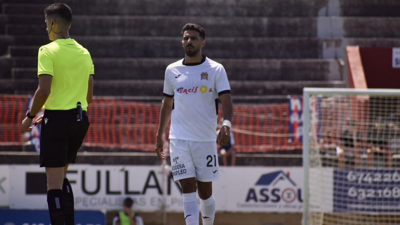 Yasser seguirá en el Águilas 
