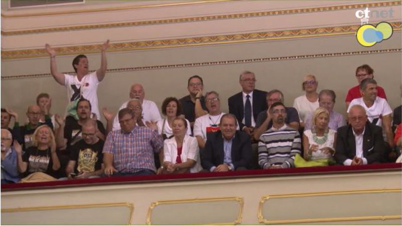 Vecinos asisten al pleno del Ayuntamiento de Murcia