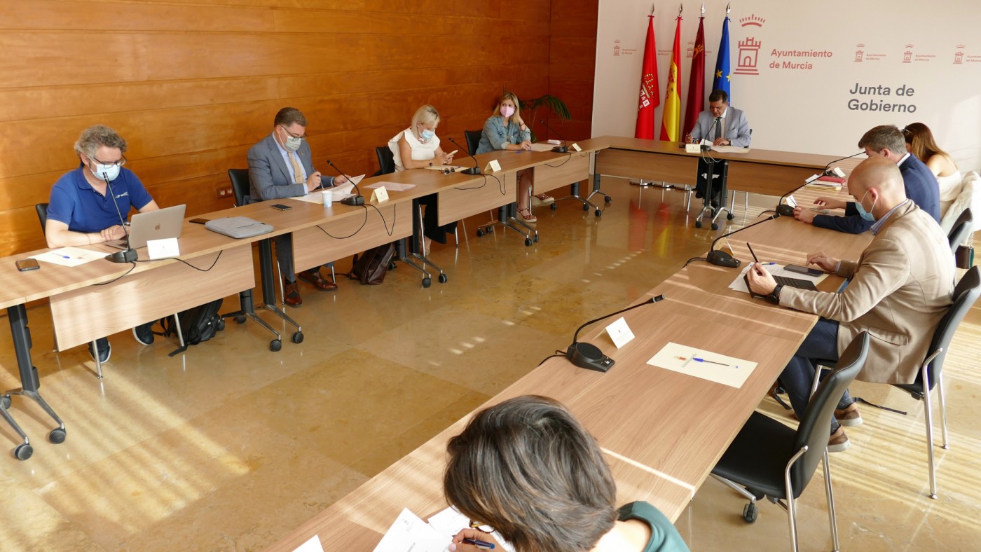 El Ayuntamiento de Murcia invierte 860.000 euros en el arreglo y acondicionamiento de 10 colegios este verano