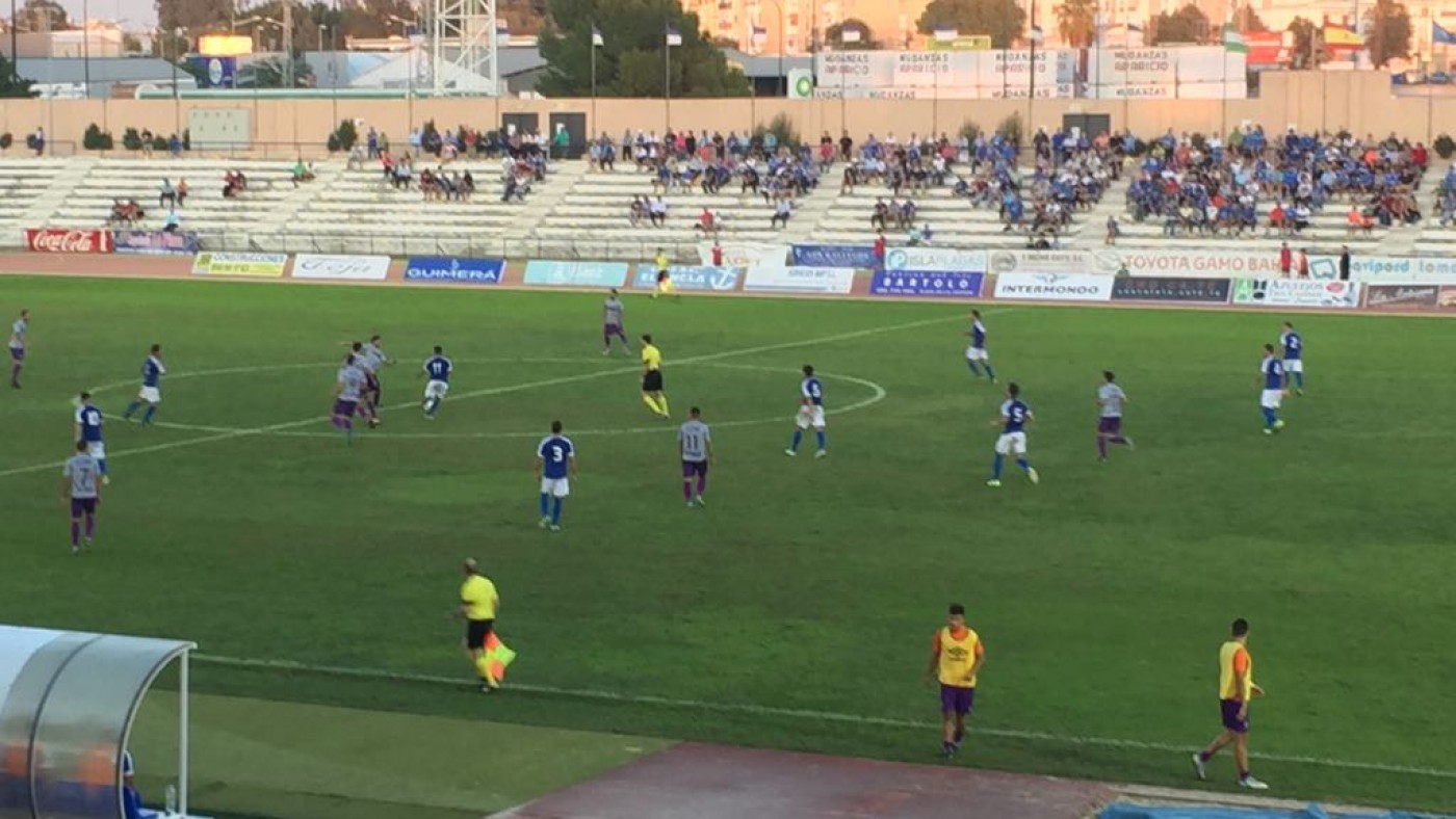 El Real Murcia tropieza en San Fernando 