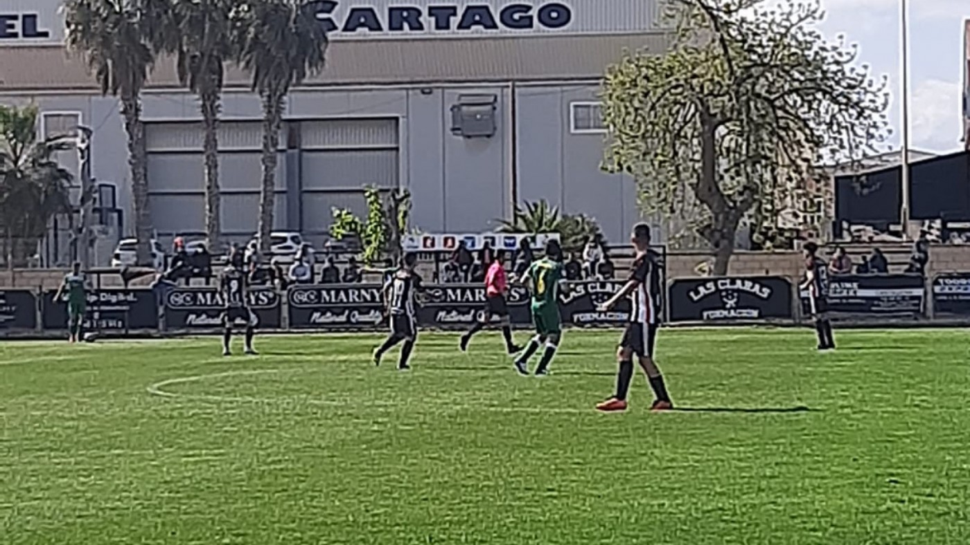 El Cartagena Efesé se afianza en playoffs tras vencer 3-1 a Los Garres