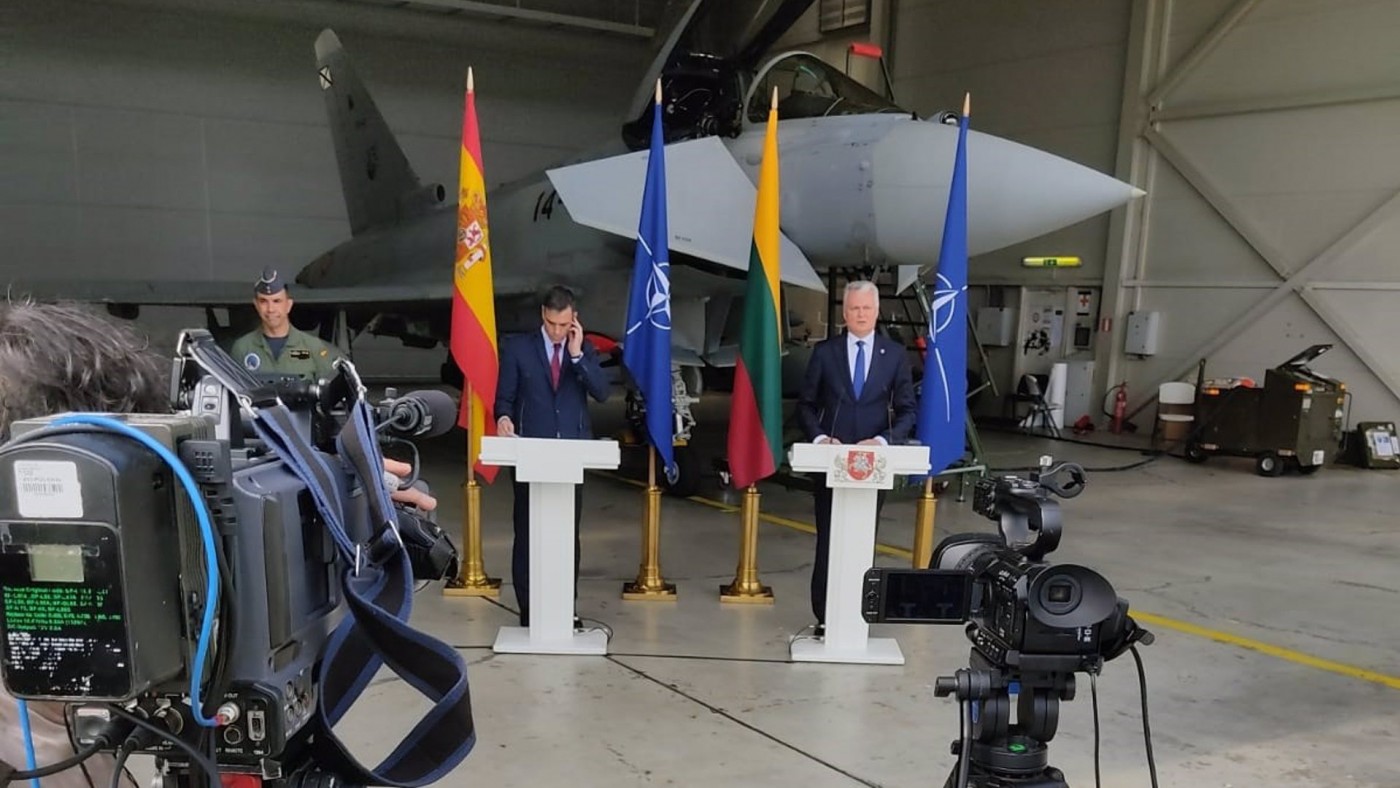 Rueda de prensa de Sánchez y su homólogo lituano en la base militar