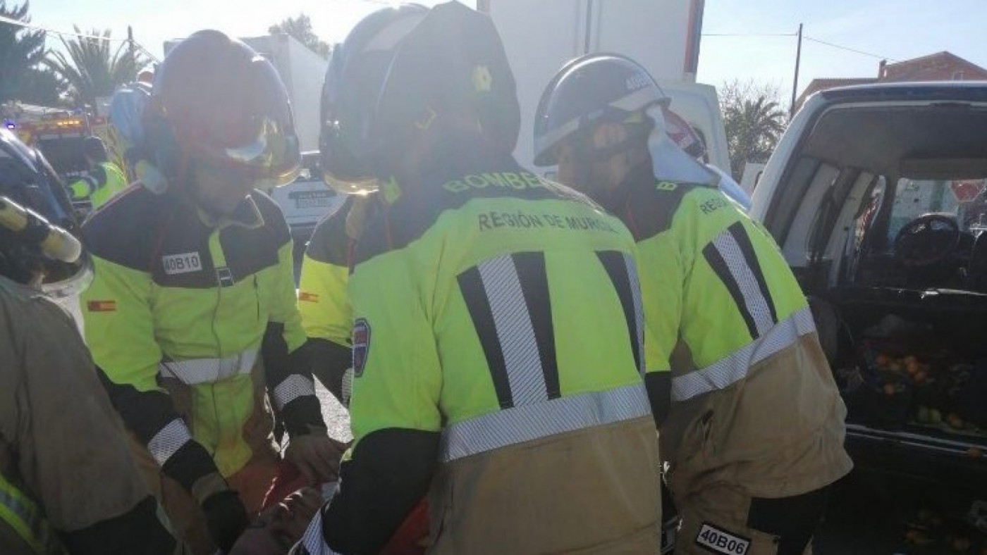 Siete heridos tras el choque entre dos vehículos en la pedanía lorquina de Purias