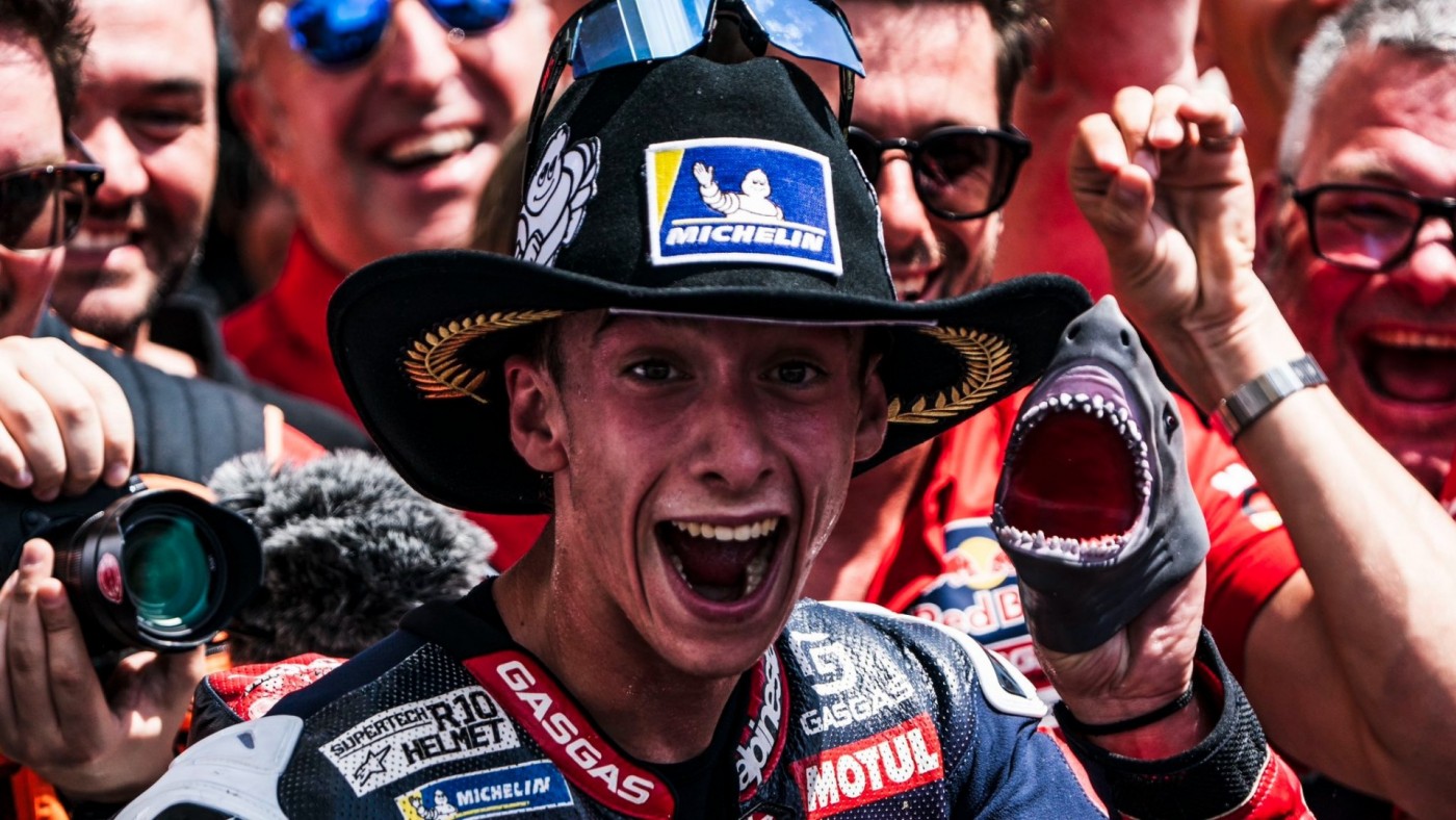 Acosta: "Me gustaría parecerme más a Rossi que a Marc Márquez"
