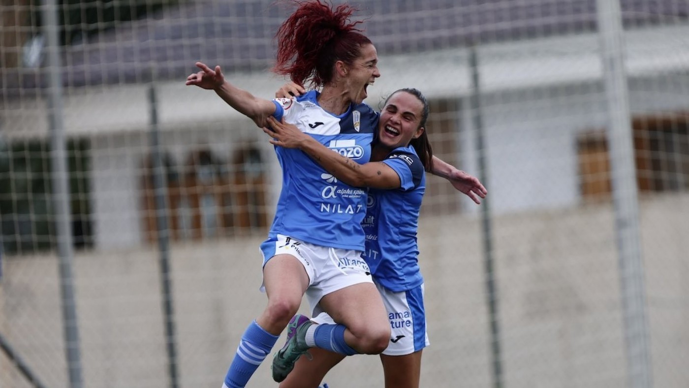 El Alhama ElPozo se mantiene en la pugna por el liderato (2-0)