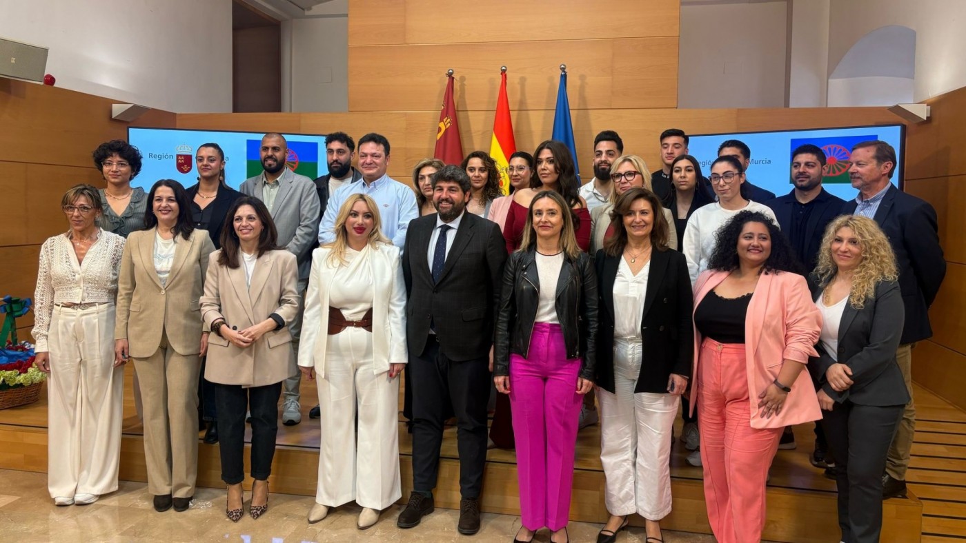 Medalla de Oro de la Región para el Pueblo Gitano 