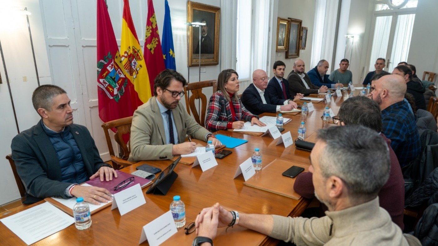 Una de las empresas de mantenimiento de Sabic estudia un posible ERE 