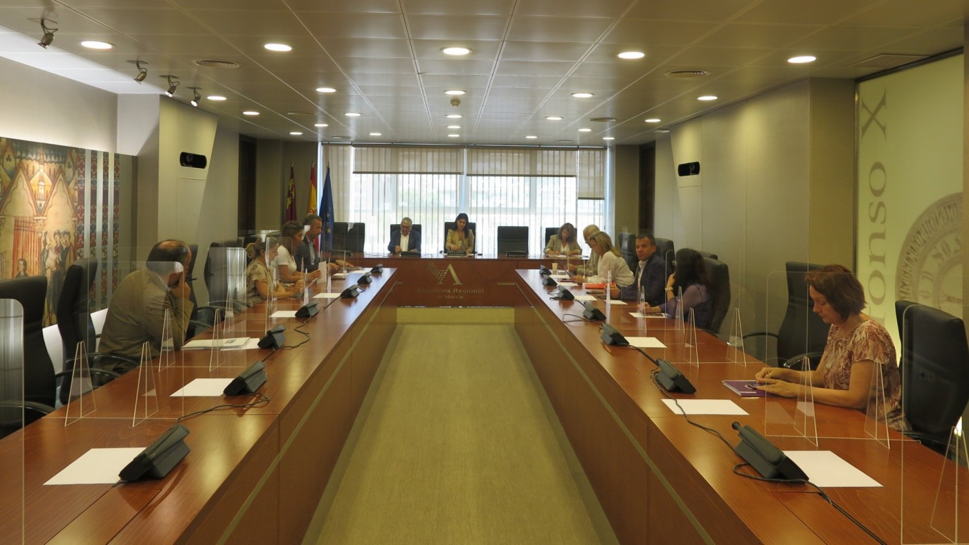 La Asamblea Regional se personará ante el recurso del Gobierno nacional contra la reforma de la ley del Mar Menor