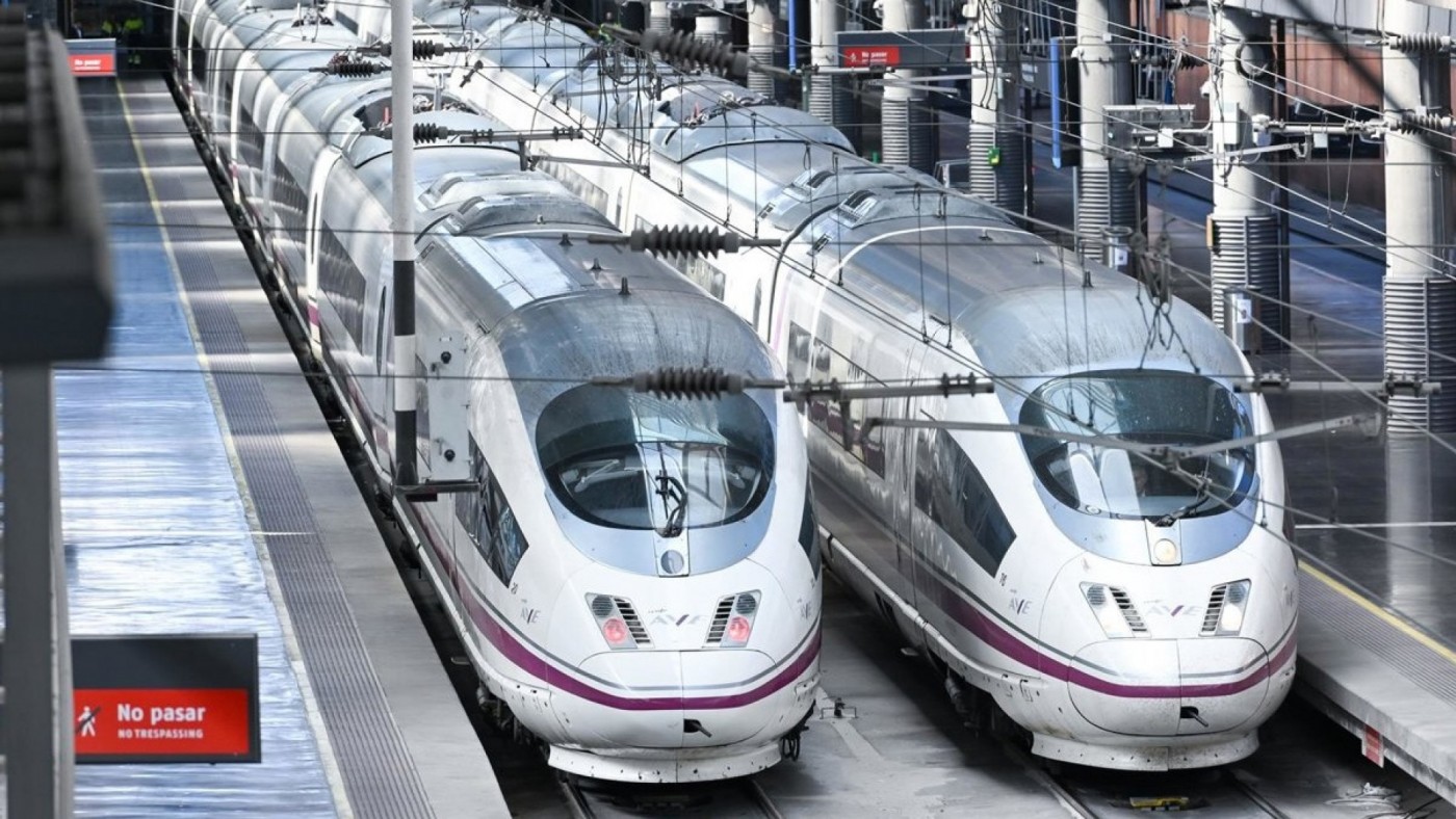 La Región de Murcia exige explicaciones a ADIF por las limitaciones de velocidad en el AVE Murcia-Madrid