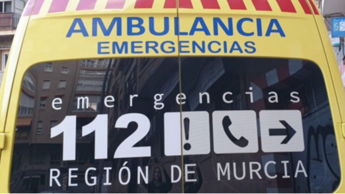 Un conductor kamikaze provoca un accidente, con dos heridos graves y uno leve en Cartagena