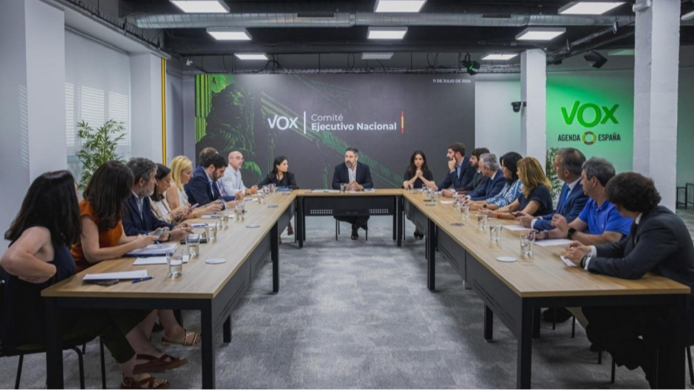 Expertos señalan que la crisis de VOX en Murcia puede responder a una aversión a los líderes autonómicos