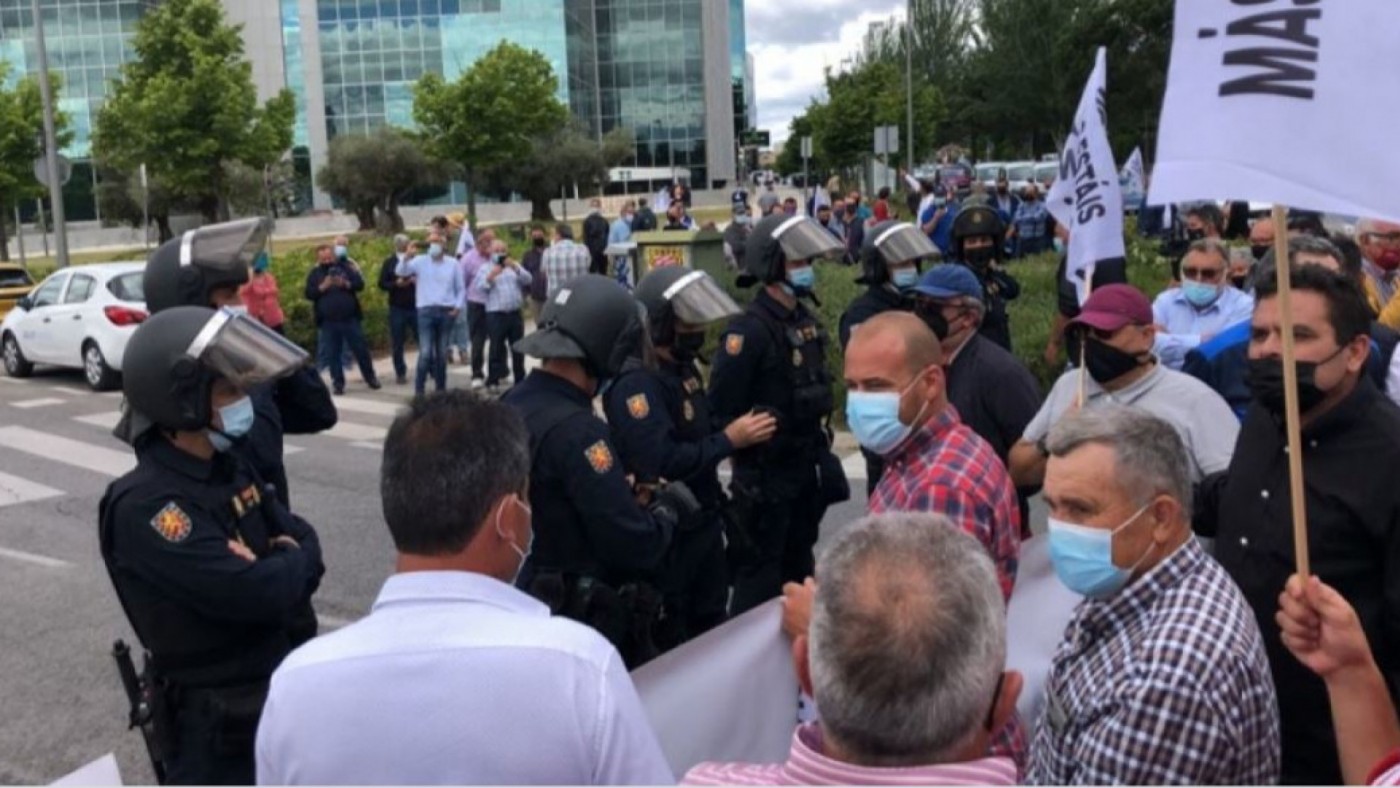 Las organizaciones agrarias esperan acciones contundentes del Gobierno para revertir la "situación agónica" del sector