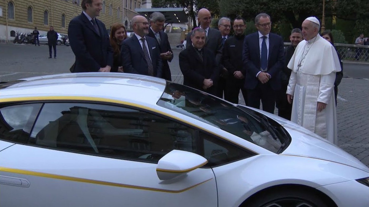 Los murcianos podrán alquilar el Lamborghini del Papa Francisco