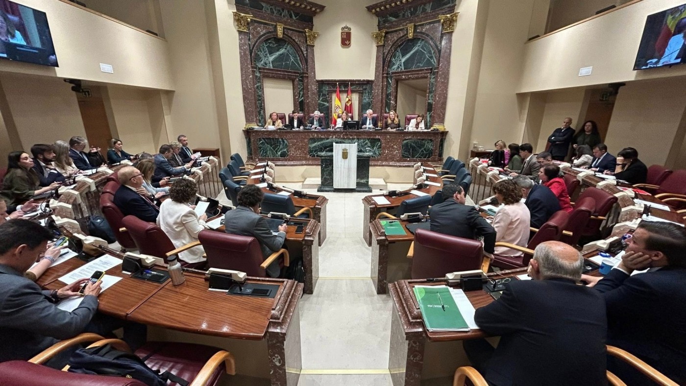 La Asamblea Regional exige auditar el cribado de cáncer de mama