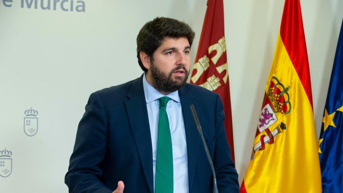 López Miras critica que el Gobierno central no gastara "ni el 1%" de los 55 millones presupuestados para el Mar Menor