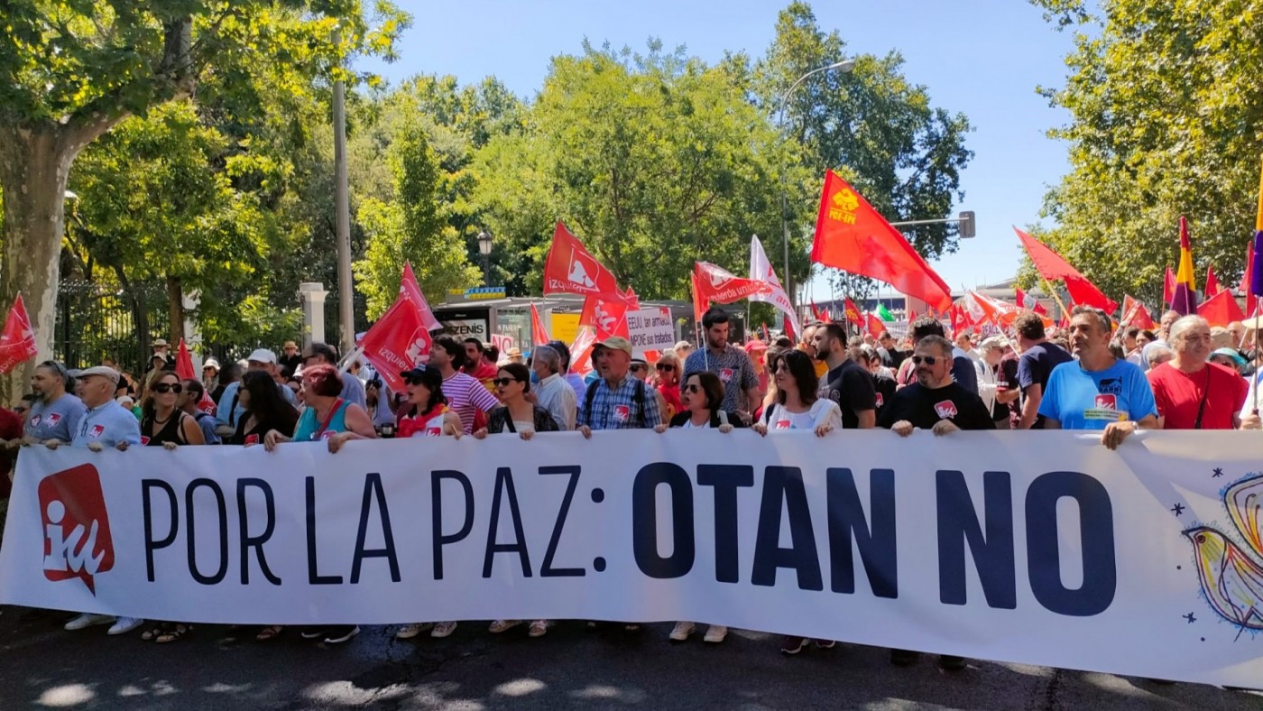 Manifestación en Madrid de la 'Cumbre por la Paz'