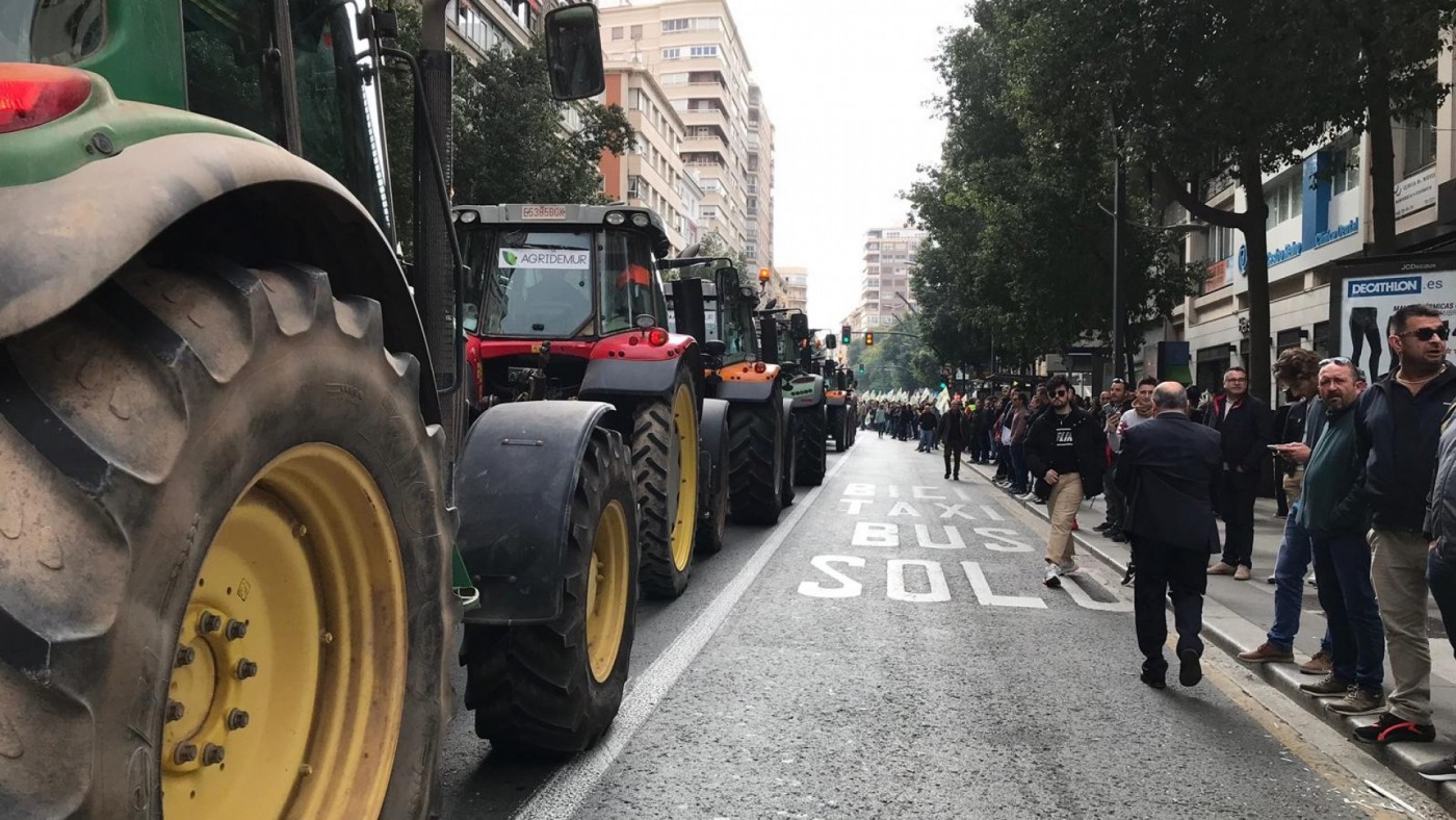 Asaja, COAG y UPA anuncian movilizaciones por el alza del gasóleo agrícola y los fertilizantes