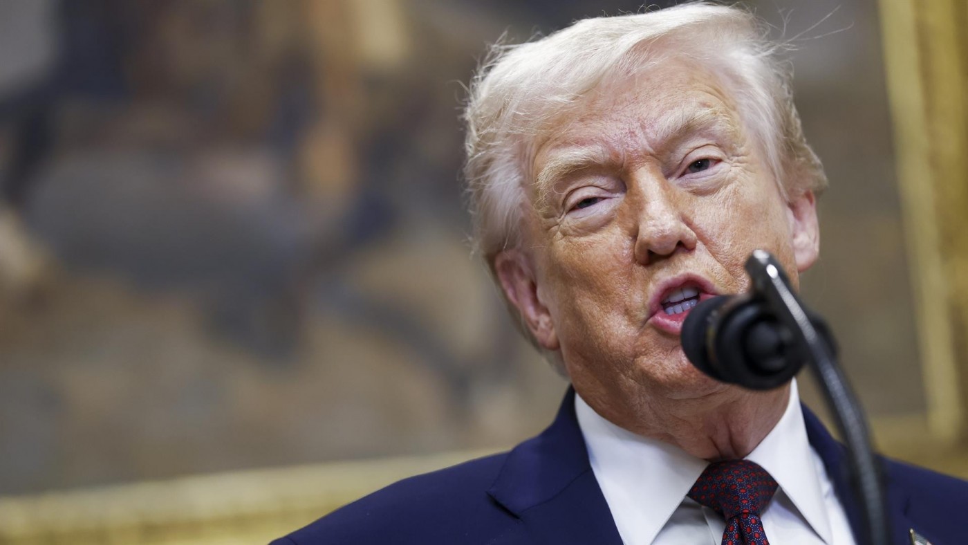 Trump dice que EEUU "se hará cargo" de Venezuela hasta que encuentre un reemplazo aceptable de Maduro