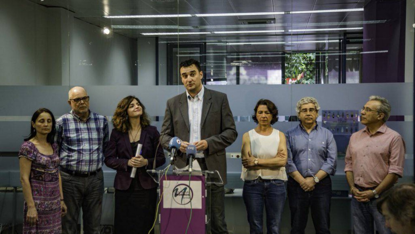 Ginés Ruiz (c), nuevo secretario general de Podemos en la ciudad de Murcia