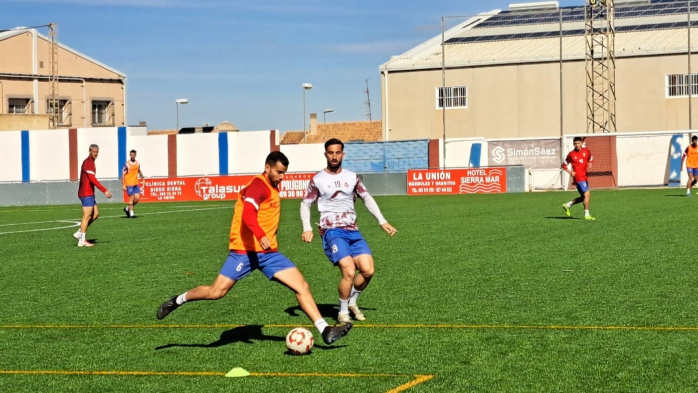 Javi Vera: "Estoy seguro que en La Unión habrá más rojo que azul en la grada"