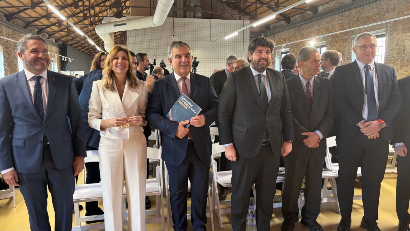 Croem y UGT apoyan un Plan Industrial que CCOO desconoce