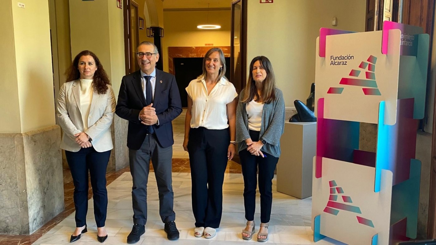 Universidad de Murcia y Fundación Alcaraz impulsan el movimiento en las aulas