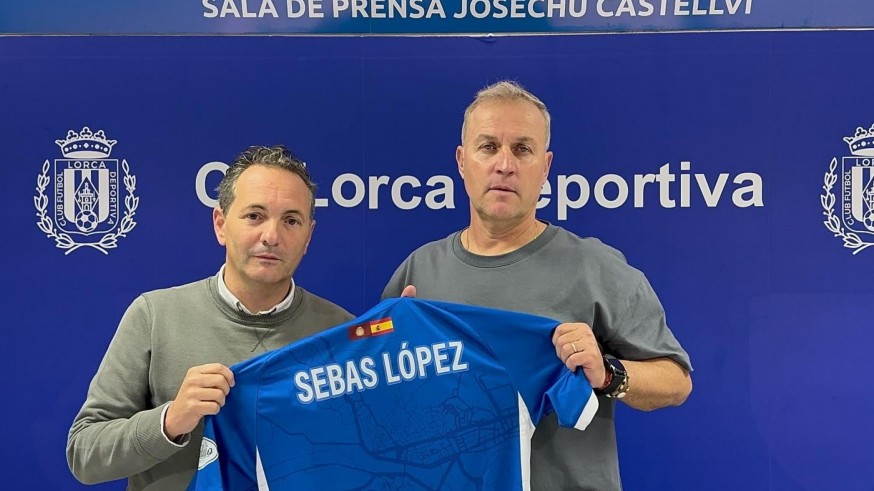 Sebas López: "Tenemos cerca el objetivo de devolver al Lorca Deportiva a Segunda RFEF"