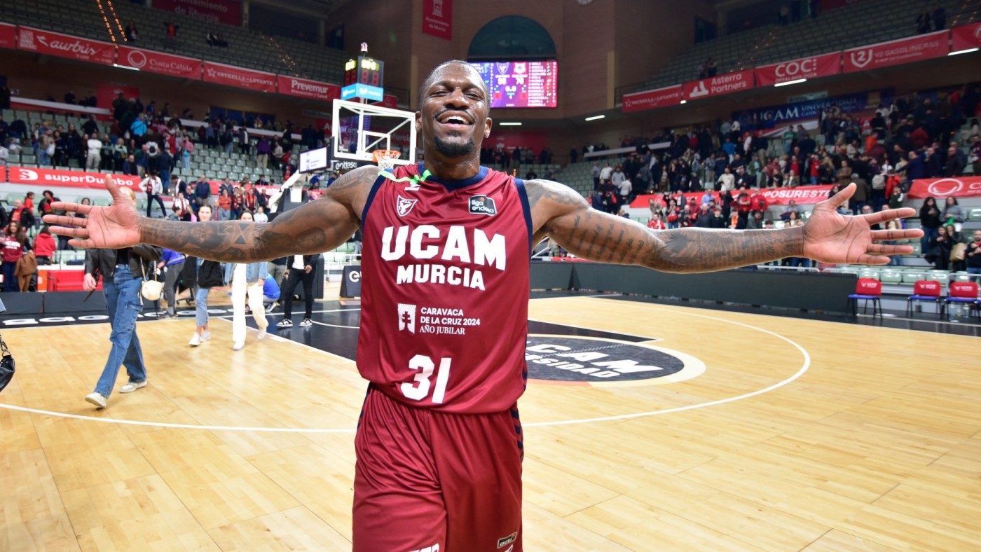 El UCAM Murcia anuncia la renovación de Ennis